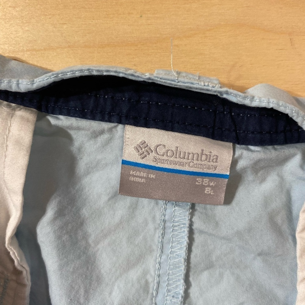 Columbia Shorts. Size 38 W (BB) - Picture 5 of 8